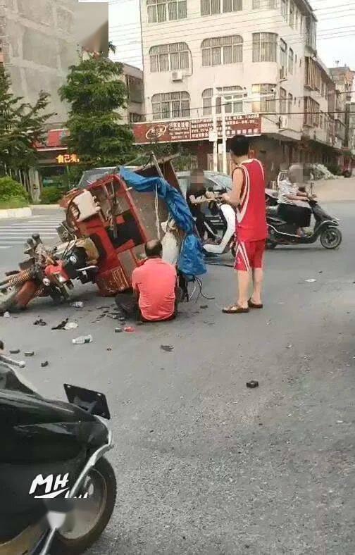 上犹爆料重大事故视频最新,视频曝光事故瞬间惨烈景象